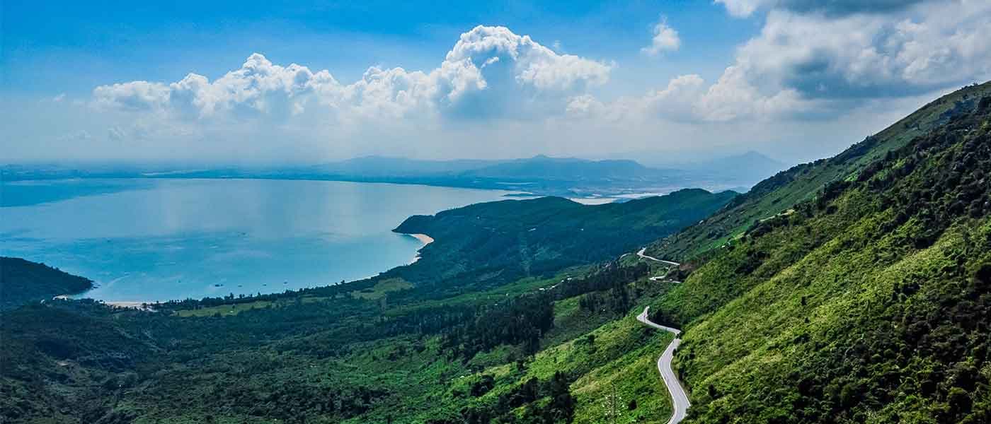 Hai Van Pass - How to spend 3 days in Hue, Da Nang, Hoi An