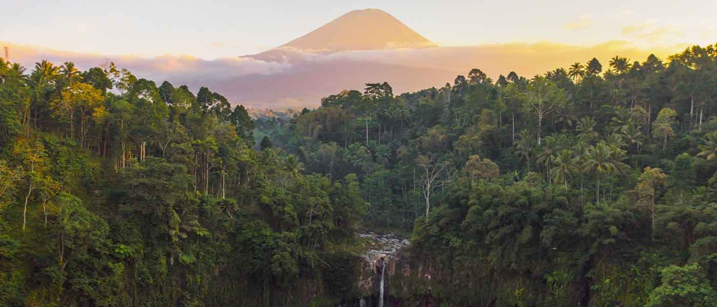 How to visit the Sewu waterfalls