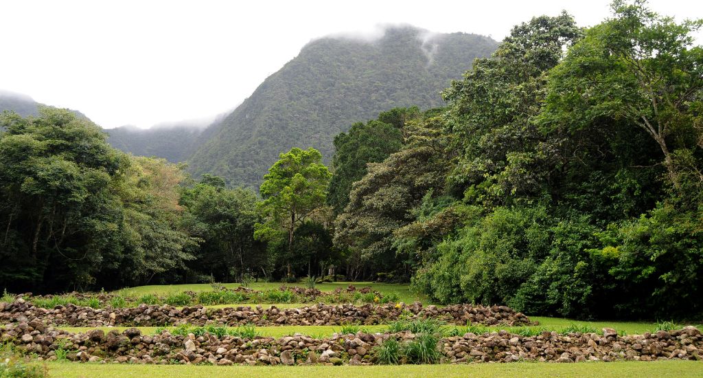 Cerro Gaital hidden by clouds